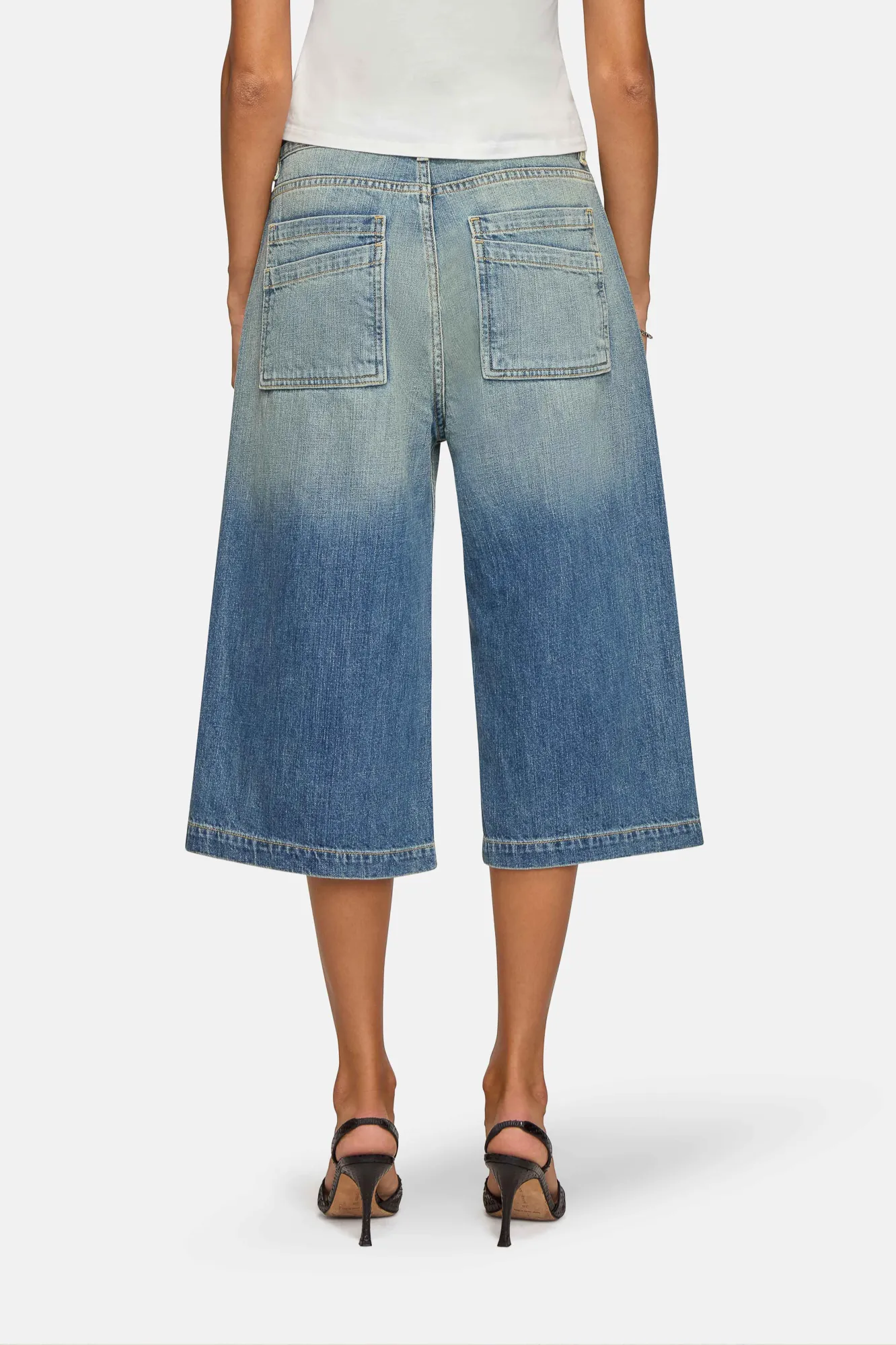 Rizu Short