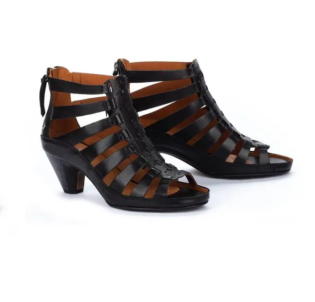 Women's Pikolinos Java Color: Black